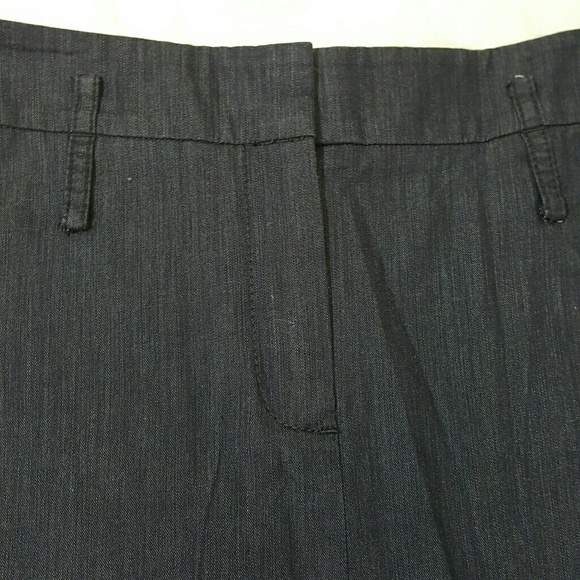 Ann Taylor Loft Pencil Skirt Size 2 (Like New) - Picture 2 of 5